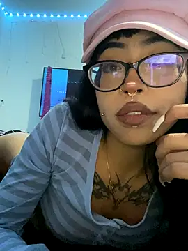 Violetta Suky online show from October 29, 12:57 am