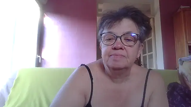 Vandeae44 online show from March 18, 7:41 am