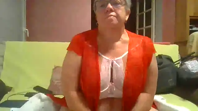 Vandeae44 online show from September 25, 8:01 pm