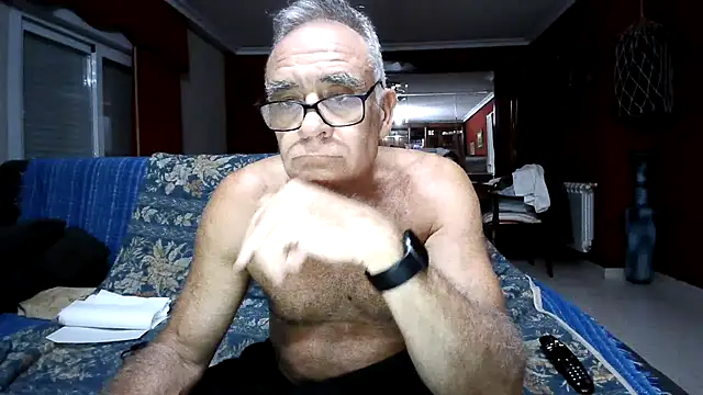 maduroguapo online show from April 29, 9:10 pm