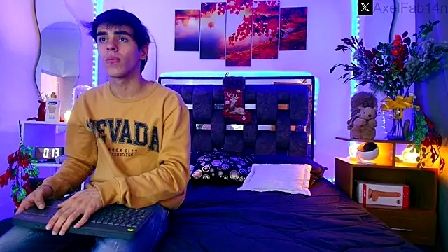 Alex and Fabian online show from December 2, 6:10 pm