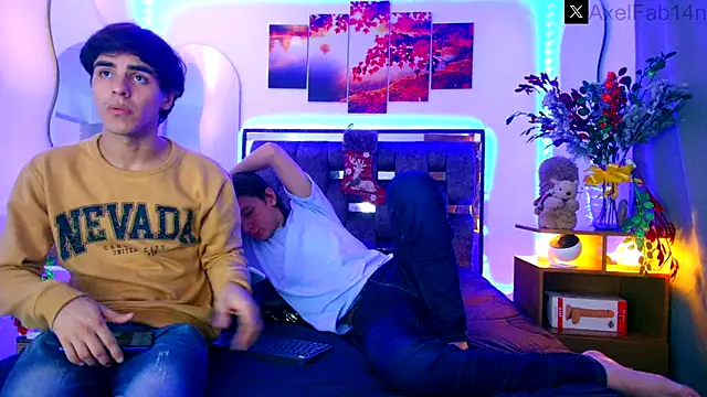 Alex and Fabian online show from December 2, 9:17 pm