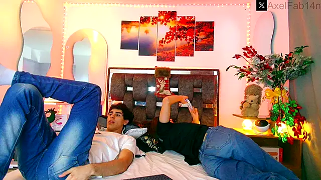 Alex and Fabian online show from December 10, 9:43 pm