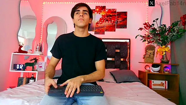 Alex and Fabian online show from December 12, 6:31 pm