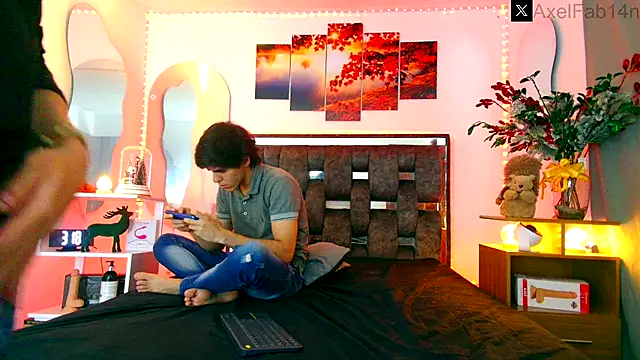 Alex and Fabian online show from December 16, 9:41 pm