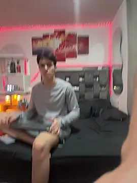 Alex and Fabian online show from April 30, 5:03 am