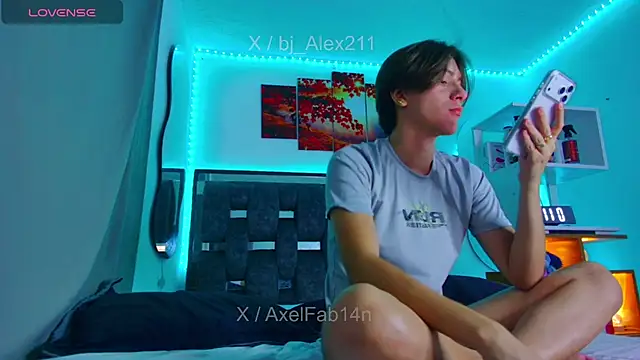 Snapshot of Alex_and_Fabian chatting on July 29, 3:59 am Alex and Fabian online show from July 29, 3:59 am