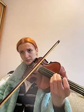 Snapshot of IngridMayer chatting on December 18, 11:45 am IngridMayer online show from December 18, 11:45 am