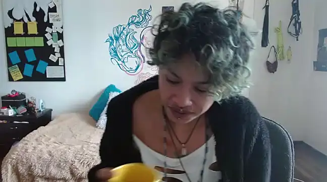 Snapshot of fenixmfx19 chatting on January 9, 3:12 pm fenixmfx19 online show from January 9, 3:12 pm