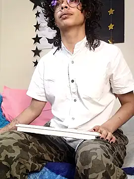 fenixmfx19 online show from February 10, 11:31 pm