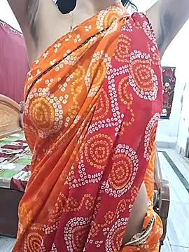 Snapshot of priya_sharma02 chatting on February 19, 10:12 am priya sharma02 online show from February 19, 10:12 am