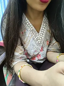 Snapshot of priya_sharma02 chatting on May 30, 6:21 am priya sharma02 online show from May 30, 6:21 am