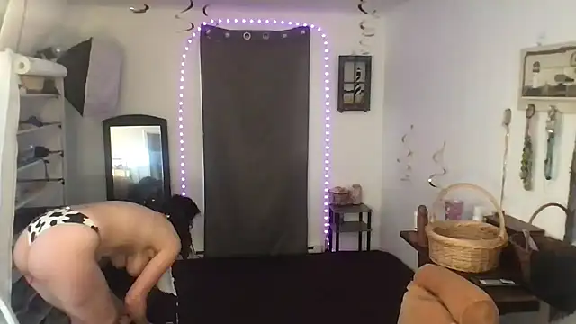 BonfireBonnie online show from January 7, 7:49 pm