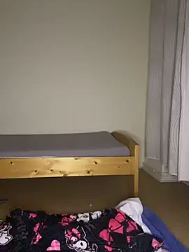 Snapshot of egirl711 chatting on January 8, 5:48 pm egirl711 online show from January 8, 5:48 pm