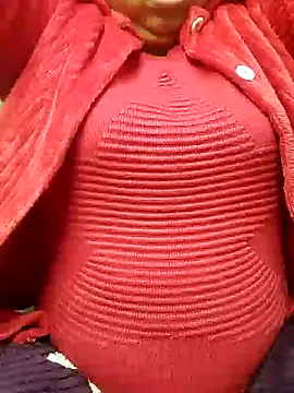 Snapshot of NepaliHotty chatting on December 15, 1:35 am NepaliHotty online show from December 15, 1:35 am