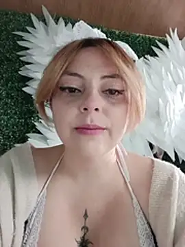 madelaine- online show from May 8, 7:52 pm