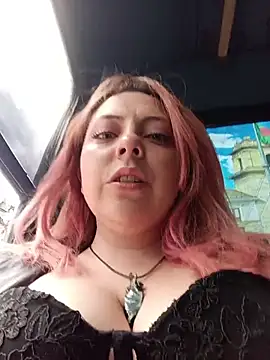 madelaine- online show from May 10, 5:18 pm
