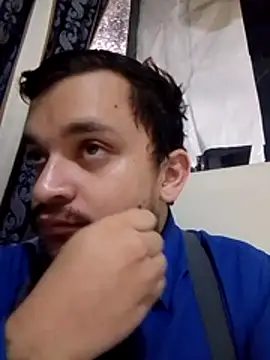 Snapshot of tony_landri chatting on February 1, 11:36 pm tony landri online show from February 1, 11:36 pm