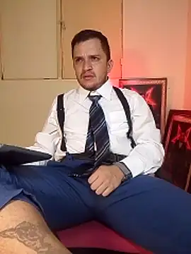 Snapshot of tony_landri chatting on March 18, 4:15 am tony landri online show from March 18, 4:15 am