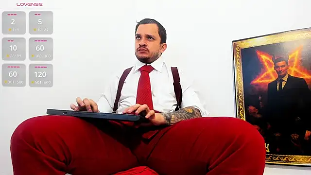Snapshot of tony_landri chatting on April 4, 8:17 pm tony landri online show from April 4, 8:17 pm