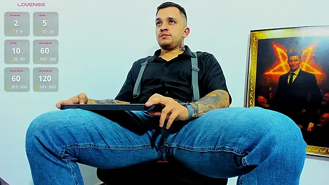 Snapshot of tony_landri chatting on April 26, 2:31 am tony landri online show from April 26, 2:31 am