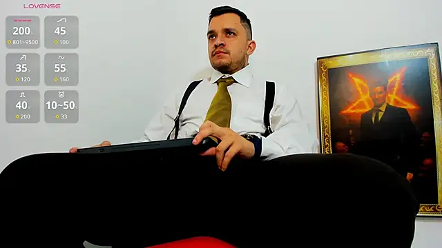 Snapshot of tony_landri chatting on April 30, 9:19 pm tony landri online show from April 30, 9:19 pm