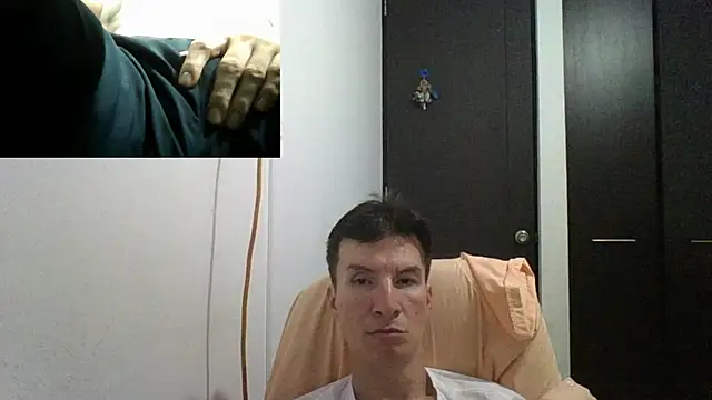 Snapshot of fieryloves chatting on January 2, 4:20 am fieryloves online show from January 2, 4:20 am