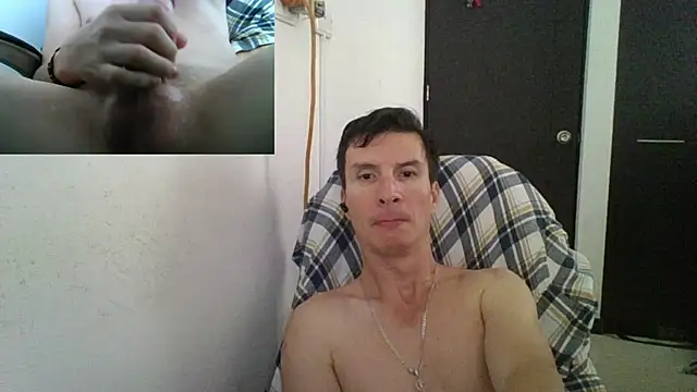 Snapshot of fieryloves chatting on January 20, 7:14 pm fieryloves online show from January 20, 7:14 pm