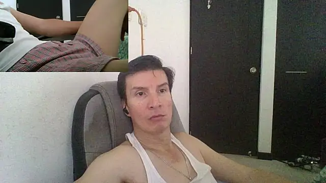 Snapshot of fieryloves chatting on February 13, 1:05 pm fieryloves online show from February 13, 1:05 pm