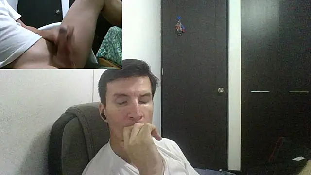 Snapshot of fieryloves chatting on March 10, 4:17 am fieryloves online show from March 10, 4:17 am