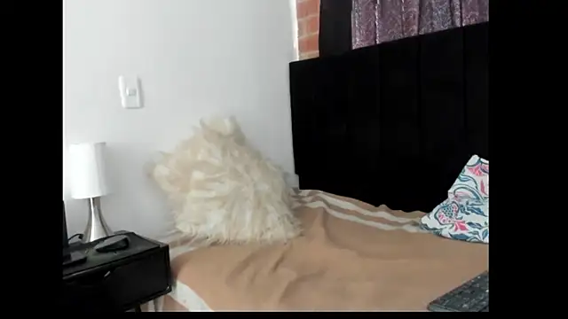 Evaaross 2345 online show from January 9, 7:40 pm