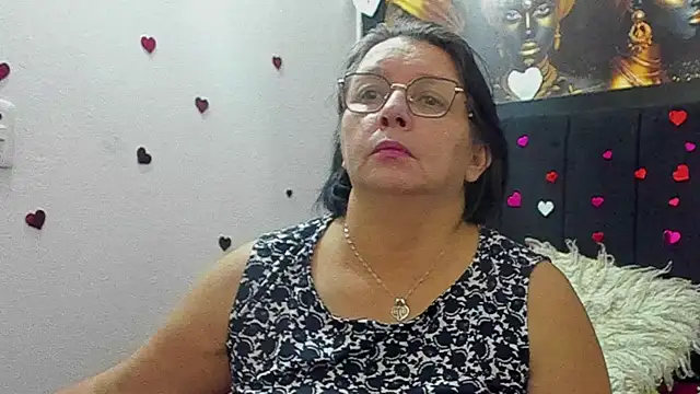 Evaaross 2345 online show from May 20, 7:42 pm