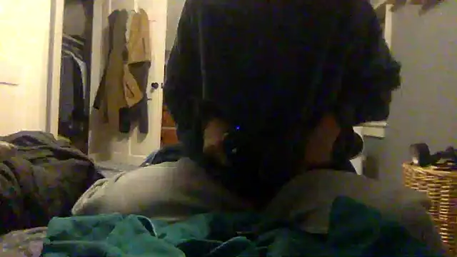 Snapshot of KittingGrappler chatting on November 22, 1:48 am KittingGrappler online show from November 22, 1:48 am