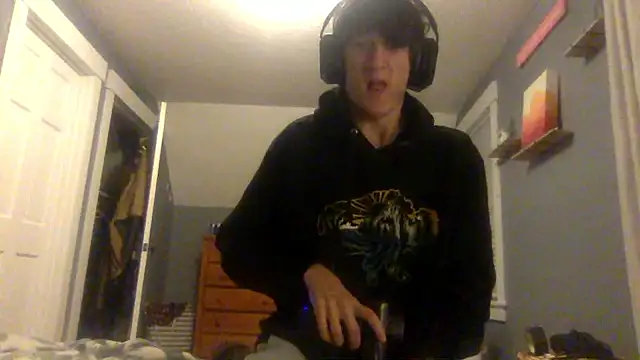 Snapshot of KittingGrappler chatting on November 26, 11:17 pm KittingGrappler online show from November 26, 11:17 pm