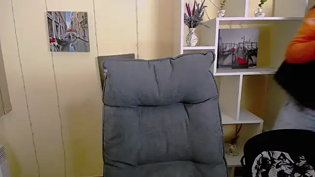  sofi smile online show from March 19, 1:10 am