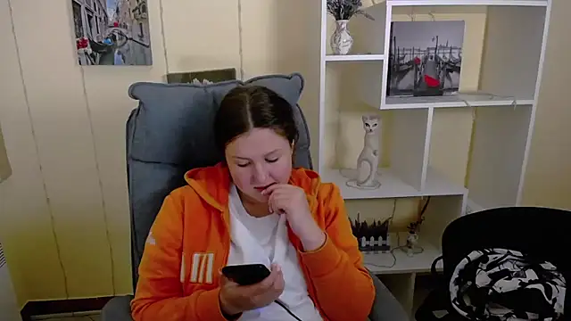  sofi smile online show from March 19, 4:14 am