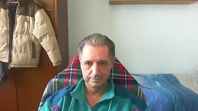 lliuk70mi online show from March 31, 12:27 pm