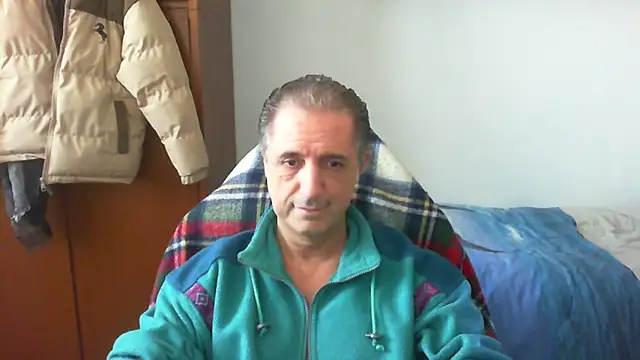 lliuk70mi online show from April 5, 12:35 pm