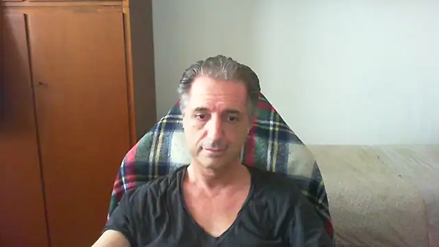 lliuk70mi online show from April 10, 12:43 pm