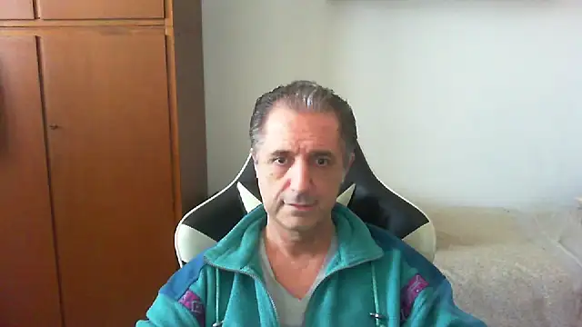 lliuk70mi online show from April 25, 12:41 pm