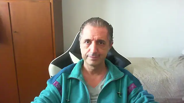 lliuk70mi online show from May 1, 12:54 pm