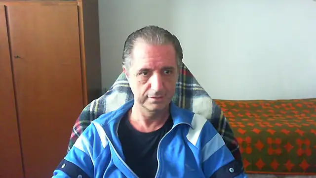 lliuk70mi online show from May 10, 12:43 pm