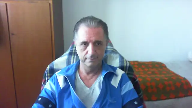 lliuk70mi online show from May 16, 2:27 pm