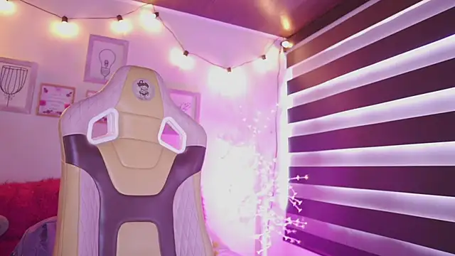 milly kenner online show from September 30, 7:30 pm