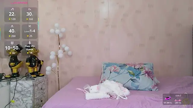 littleebonymommy online show from May 19, 7:53 pm