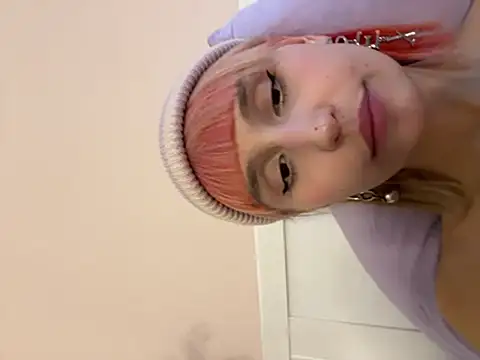 bigbabykiki online show from March 15, 1:07 pm
