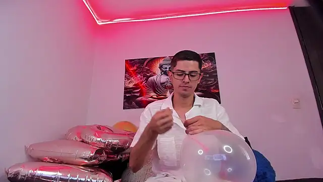 Ethan Sai    online show from September 29, 5:29 pm