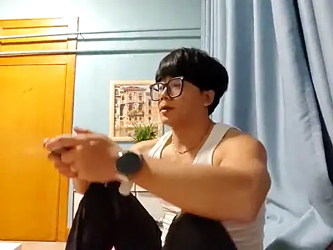 Snapshot of handsome1069 chatting on October 16, 1:12 pm handsome1069 online show from October 16, 1:12 pm