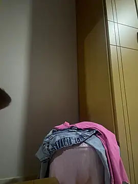 Snapshot of CAM_21X chatting on February 7, 10:19 am CAM 21X online show from February 7, 10:19 am