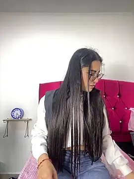 Snapshot of CAM_21X chatting on February 12, 1:48 pm CAM 21X online show from February 12, 1:48 pm